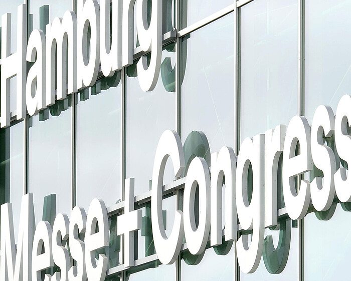 Hamburg Messe Eingang Mitte außen - Schriftzug Hamburg Messe Eingang Mitte außen - Schriftzug