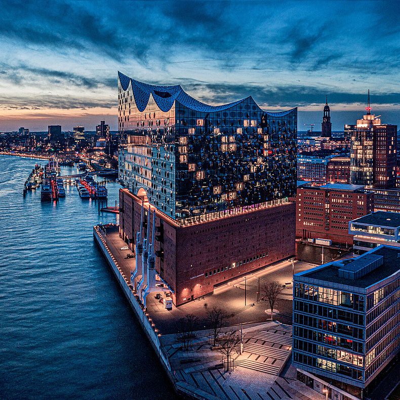 Hamburg: Hafencity mit Elbphilharmonie