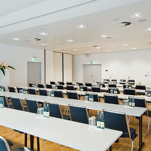 Konferenz A - Raum Osaka