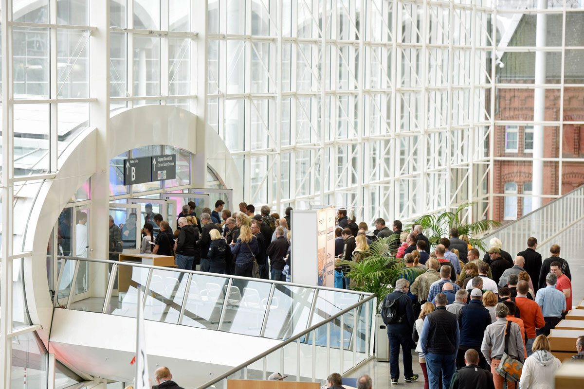 Hamburg Messe - Foyer Mitte / Skywalk